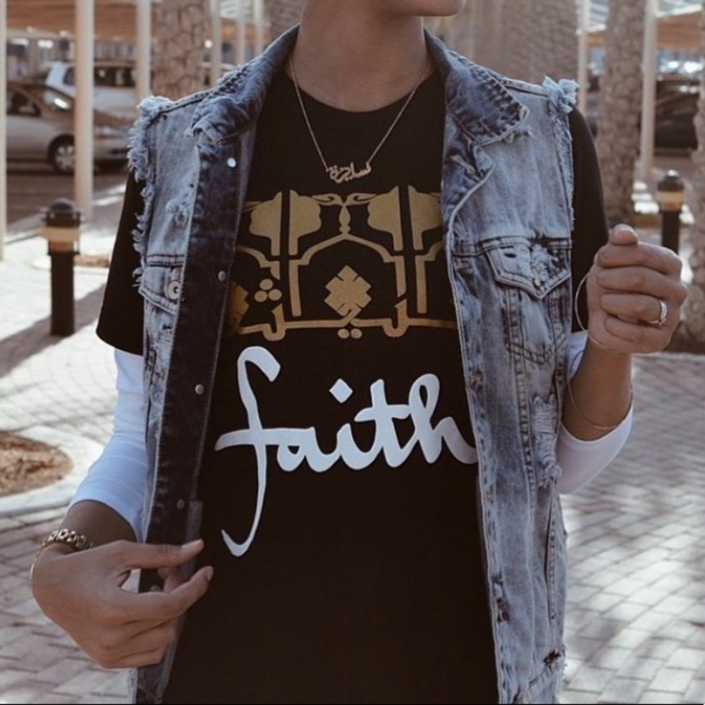 Arabic Faith Black tee