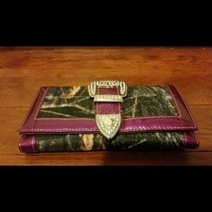 Girl'sMossyOakWallet