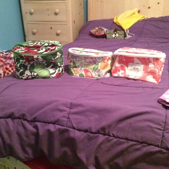 Clinique medium cosmetic bags - Picture 2 of 2