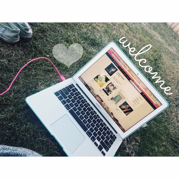 •• welcome to my closet!