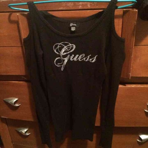 Guess - Picture 2 of 3