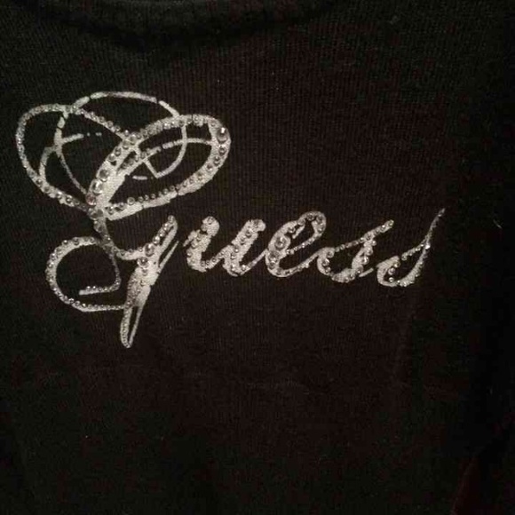 Guess - Picture 3 of 3