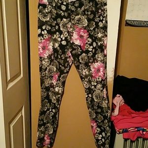 Candies Floral print jeans