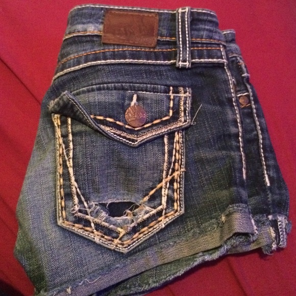 BKE shorts reservered for Taunie :)
