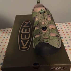 Olive Green KEEN Whisper Sandals