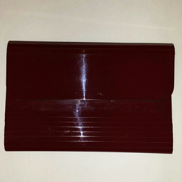 Burgundy Red Acrylic Clutch - Picture 4 of 4