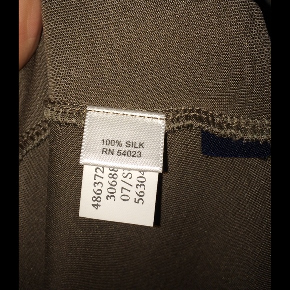 Dress - Picture 4 of 4