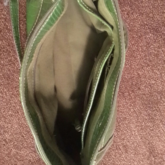 Liz Claiborne purse - Picture 3 of 4