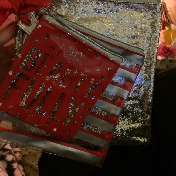 Makeup bags never been used