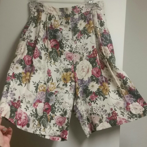 **Vintage Floral HighWaist Shorts**