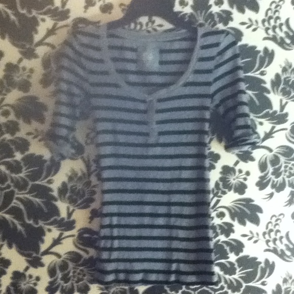 Black and Grey Striped 3/4 Length Shirt