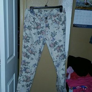 Rue 21 floral print jean