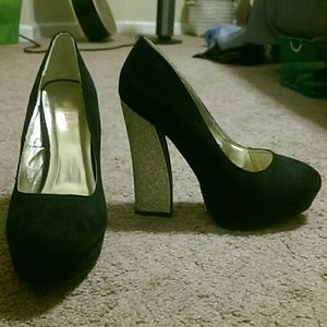 Black pumps with silver sparkly heel!