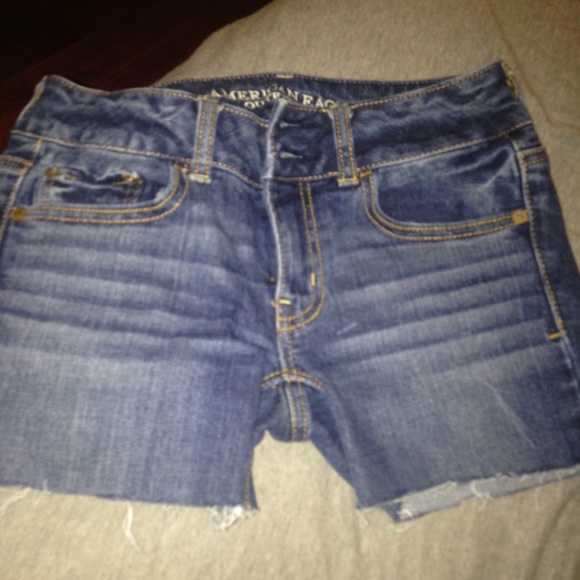 American Eagle shorts!