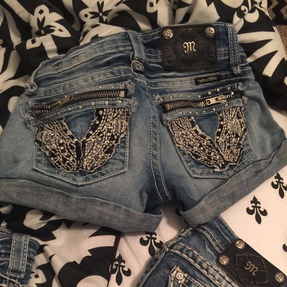 Miss Me brand shorts size 25