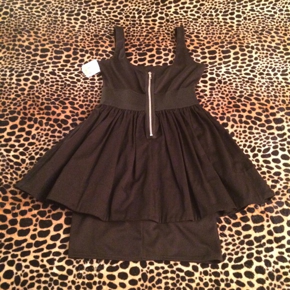 Little Black Dress - Picture 3 of 4