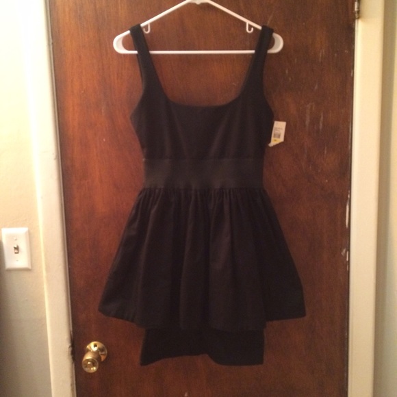 Little Black Dress - Picture 4 of 4