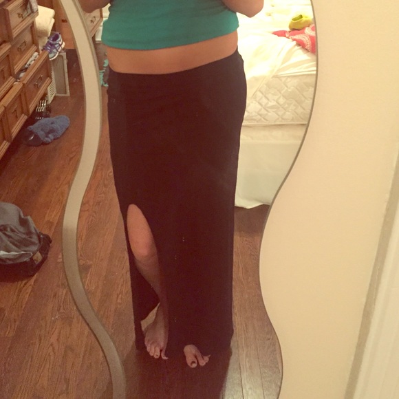 American Eagle Black Slit Maxi Skirt