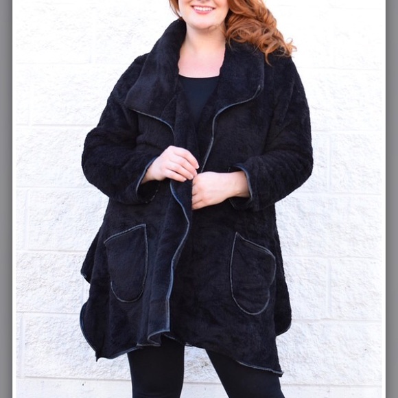 Plus size black fleece coat