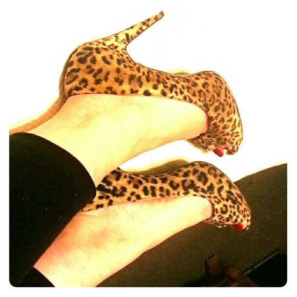 Leopard heels
