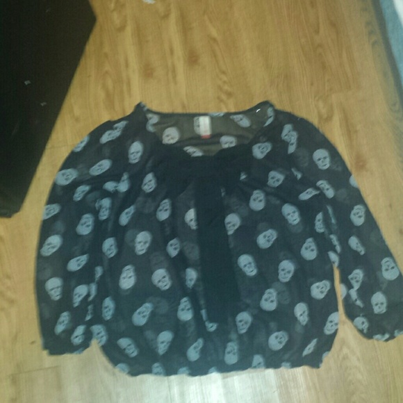 Skull top