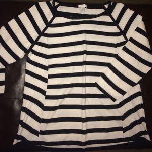 CHICOS light weight sweater