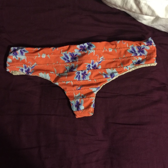 Vintage Aloha Mumbai bottoms