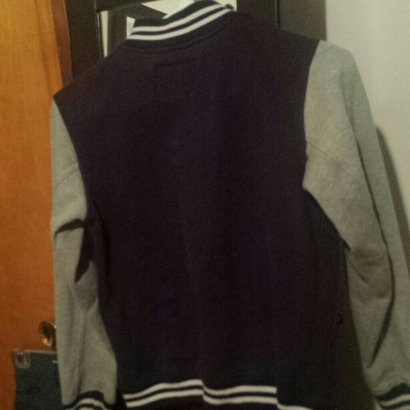 Boys LRG baseball jacket - Picture 2 of 2
