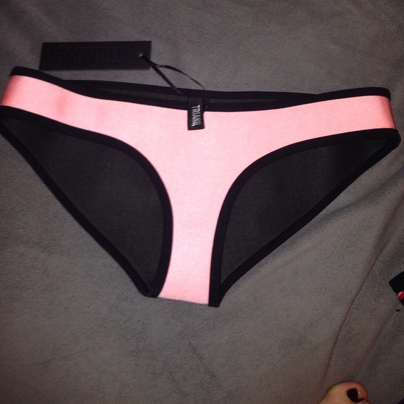 Triangl California Coral bottoms