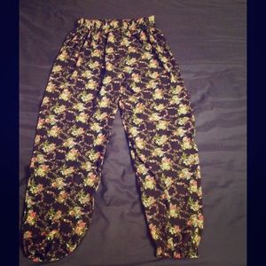 Super Cute Floral High waisted Pants