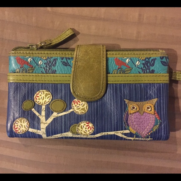 Fossil owl wallet