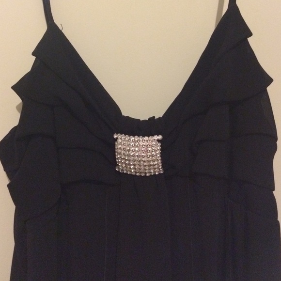 Dress - Picture 3 of 4