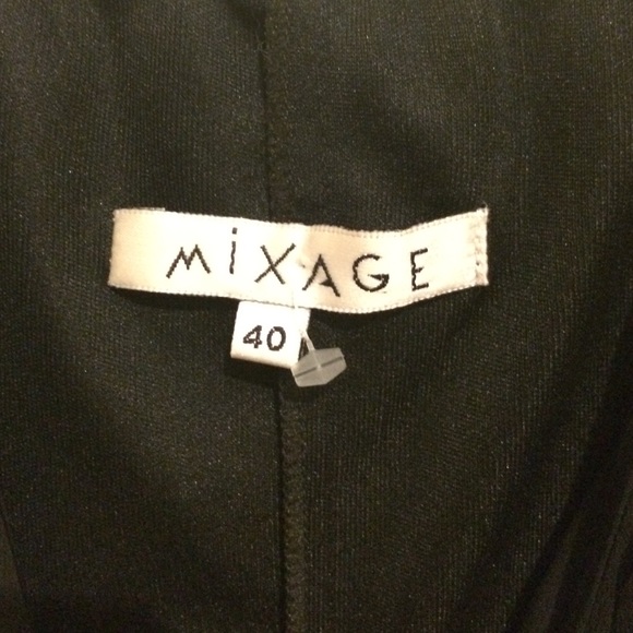 Dress - Picture 4 of 4