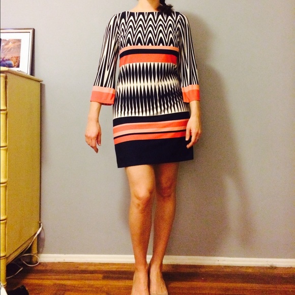 60s-inspired minidress - Picture 2 of 4