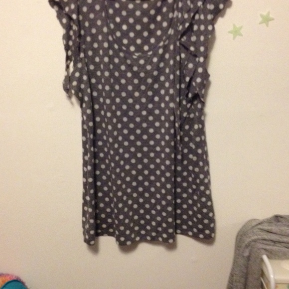 Super cute polka dot shirt
