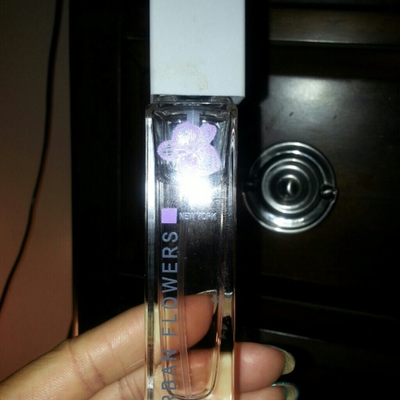 NY Urban Flower perfume
