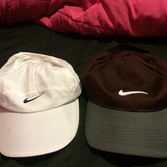 2 NIKE HATS - GOLF/RUNNER HATS