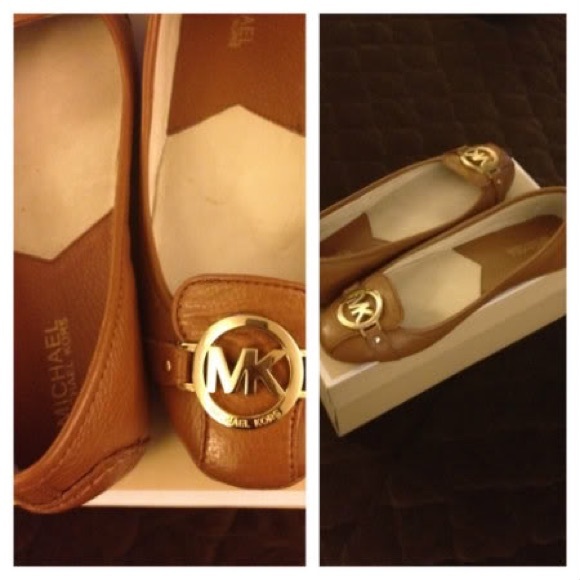 Auth Michael Kors Fulton Moc flat in luggage