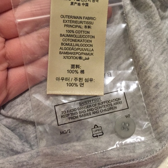 Burberry Tee🎉 - Picture 3 of 4