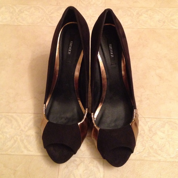 Black and gold heels