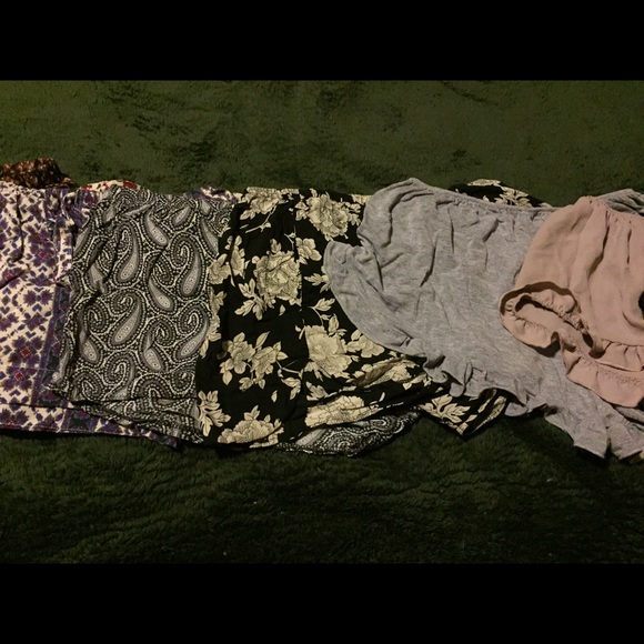 Brandy Melville shorts collection - Picture 2 of 4