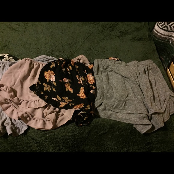 Brandy Melville shorts collection - Picture 4 of 4