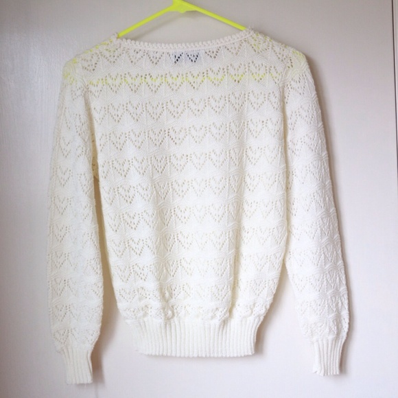 Vintage Open-Knit Cream Sweater - Picture 2 of 3