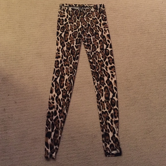 Animal print leggings