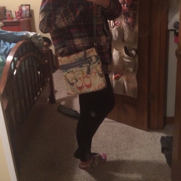 Coach signature optic butterfly handbag - Picture 3 of 3
