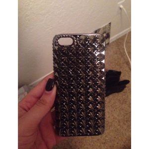 Studded iphone 5/5s case
