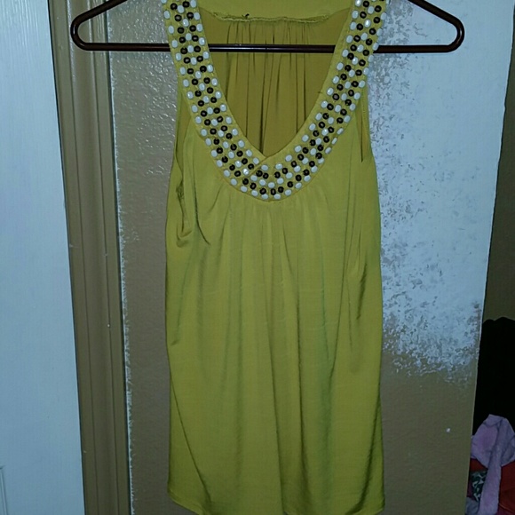 Spring beaded top