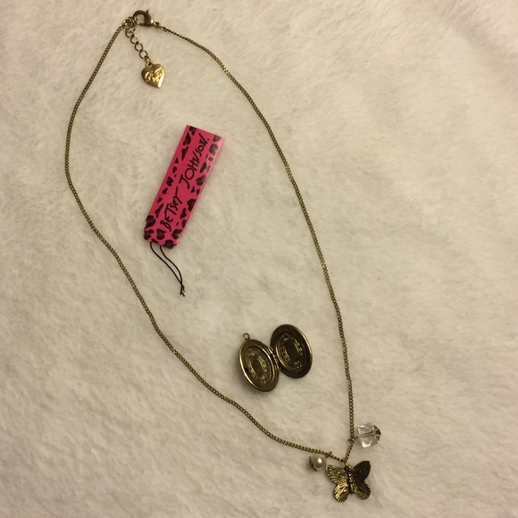 Betsy Johnson Butterfly Necklace & Locket w/ Rose - Picture 2 of 4