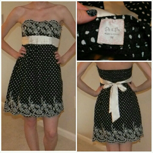 Strapless embroidered dress