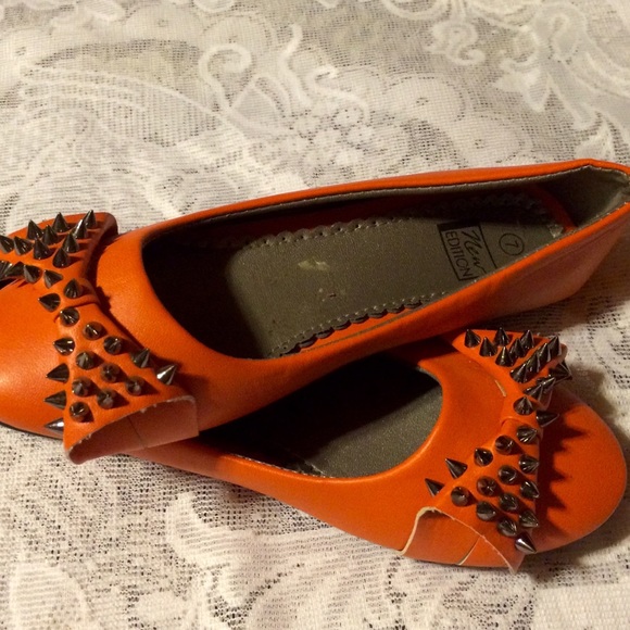 Spiked Bow Ballet Flats